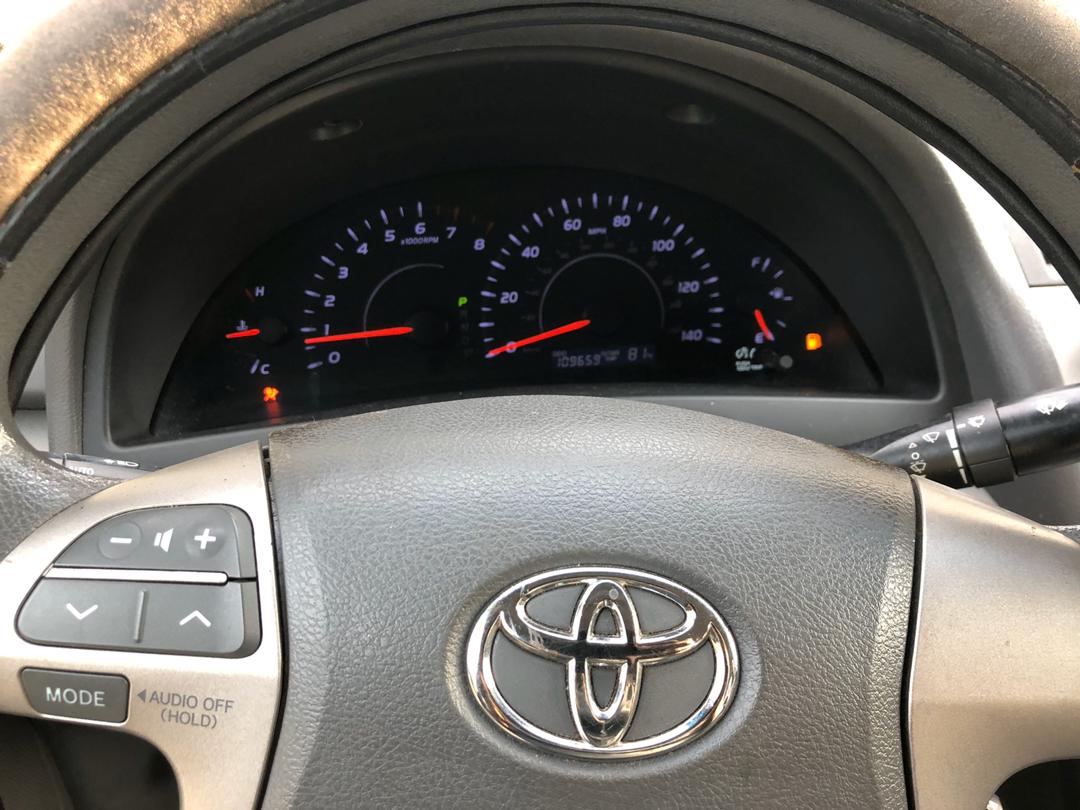 2010 TOYOTA CAMRY