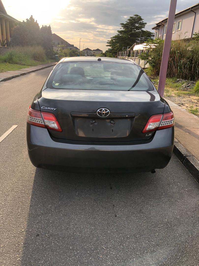 2010 TOYOTA CAMRY