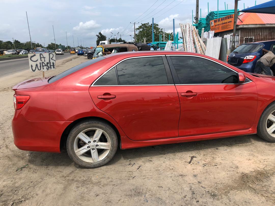 2014 TOYOTA CAMRY