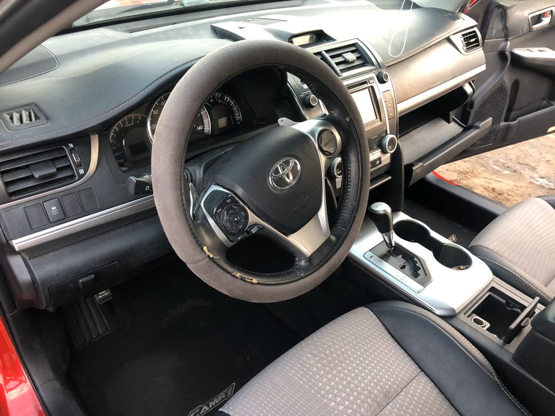 2014 TOYOTA CAMRY