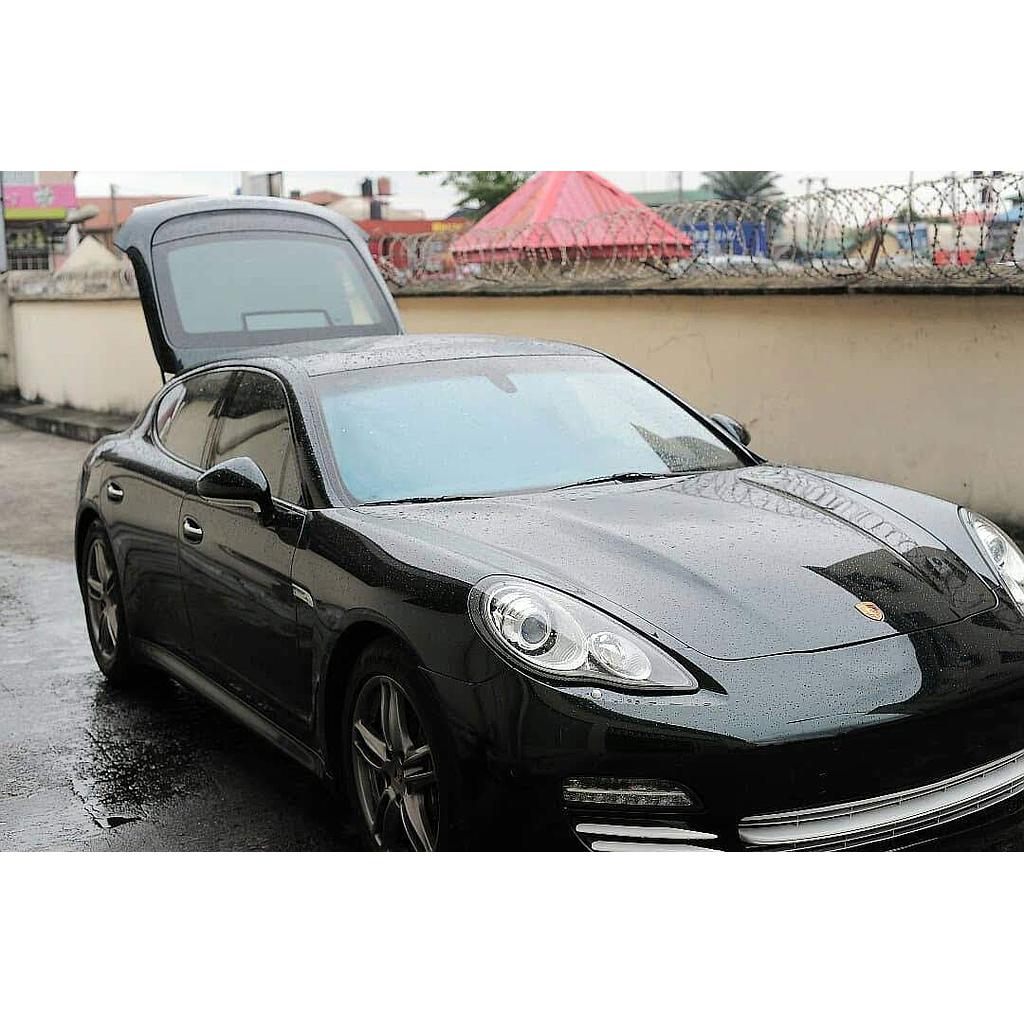 Auction For 2013 Porsche Panamera 4